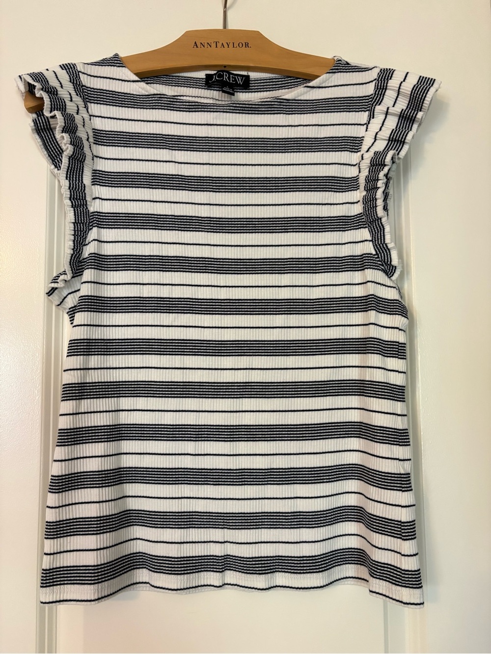 J. Crew Navy & White Ribbed Striped Ruffle Sleeve Tank Size Large